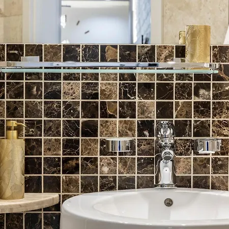 Madonna 아파트 자코파네